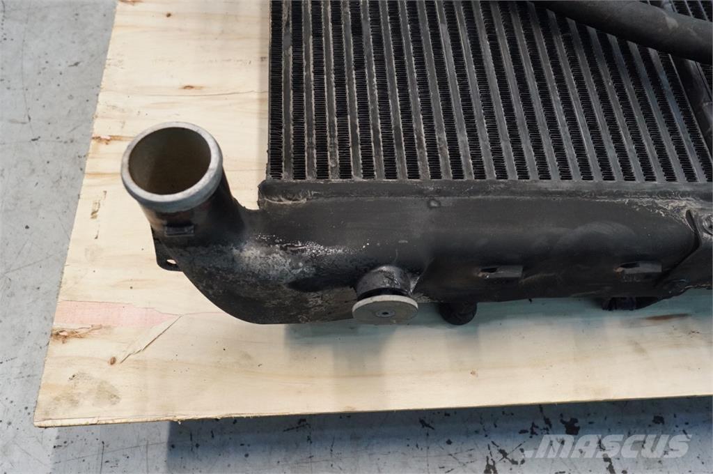 CASE Puma 200 Radiátory