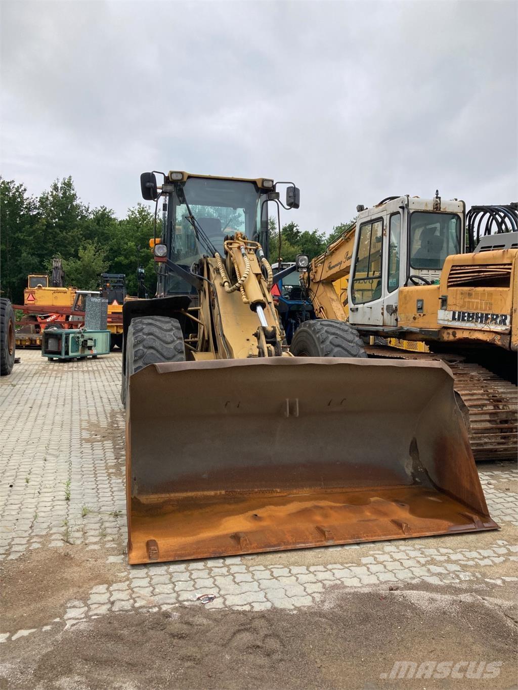 CAT 924G Kolesové nakladače