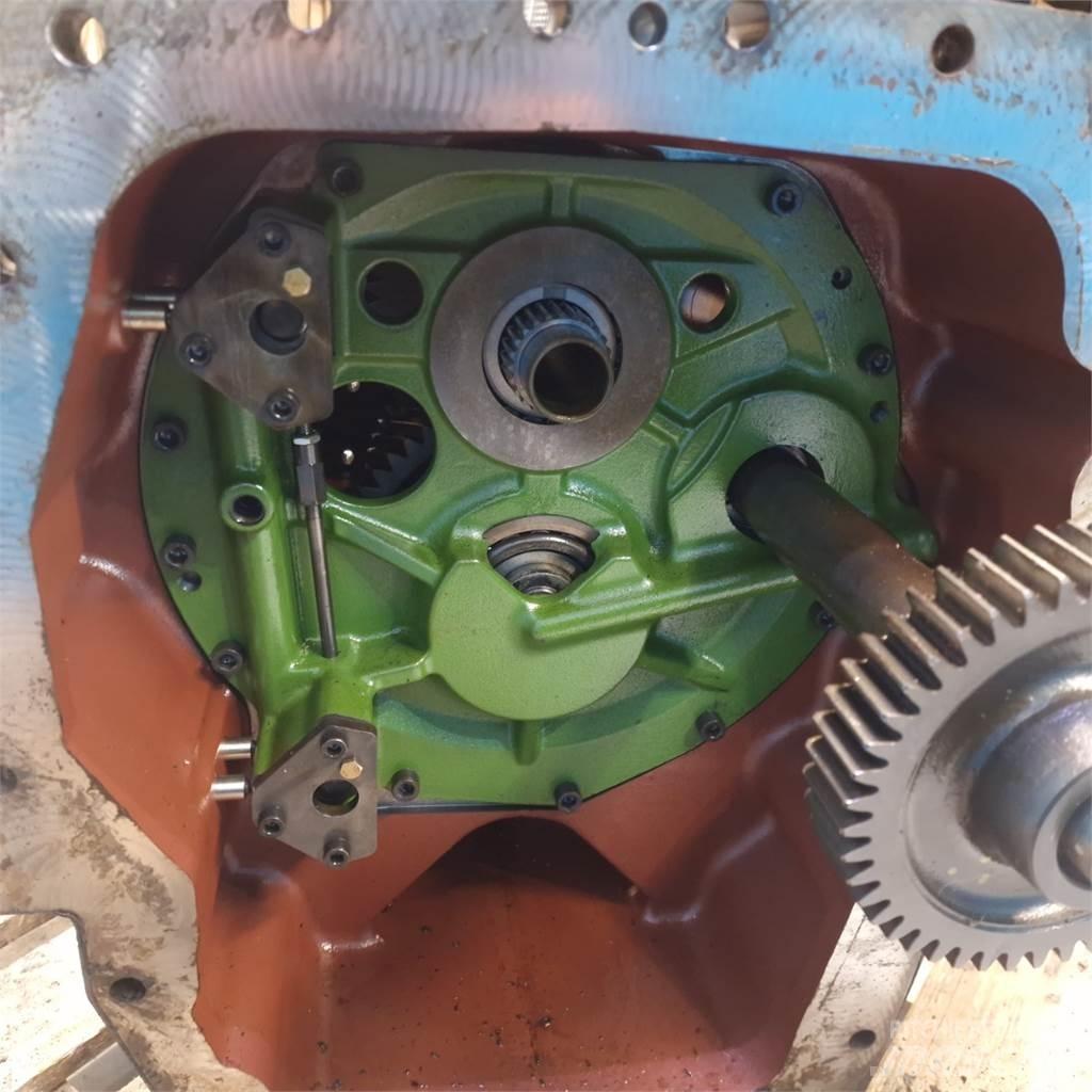 CLAAS Axion 840 Prevodovka