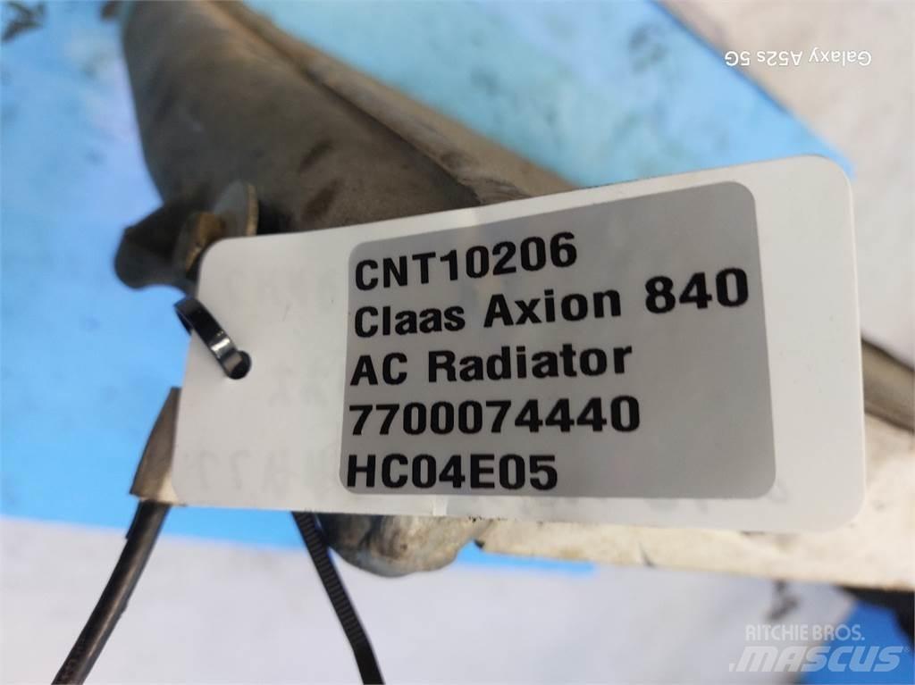 CLAAS Axion 840 Radiátory