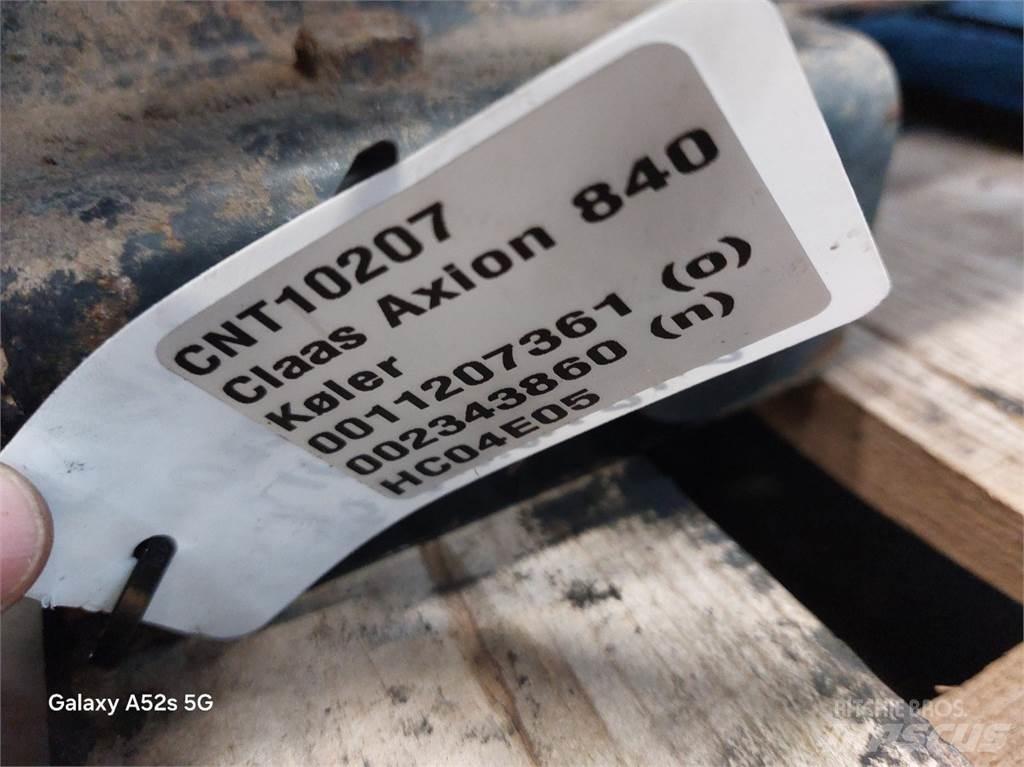 CLAAS Axion 840 Radiátory