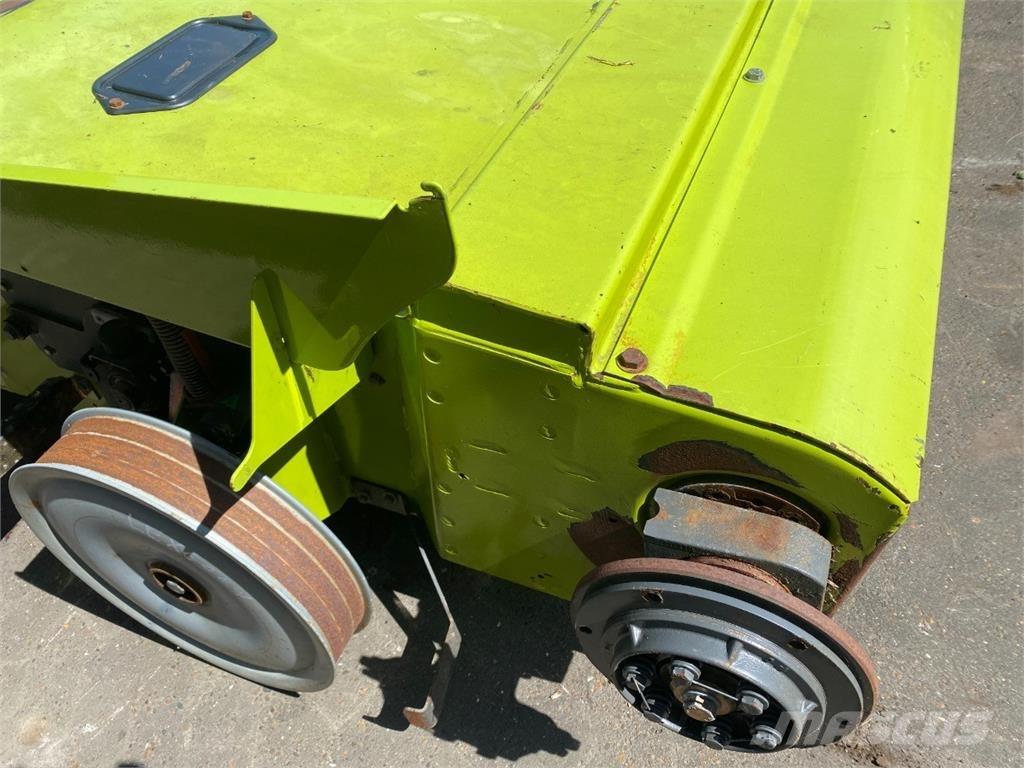 CLAAS Lexion 600 Príslušenstvo a náhradné diely ku kombajnom