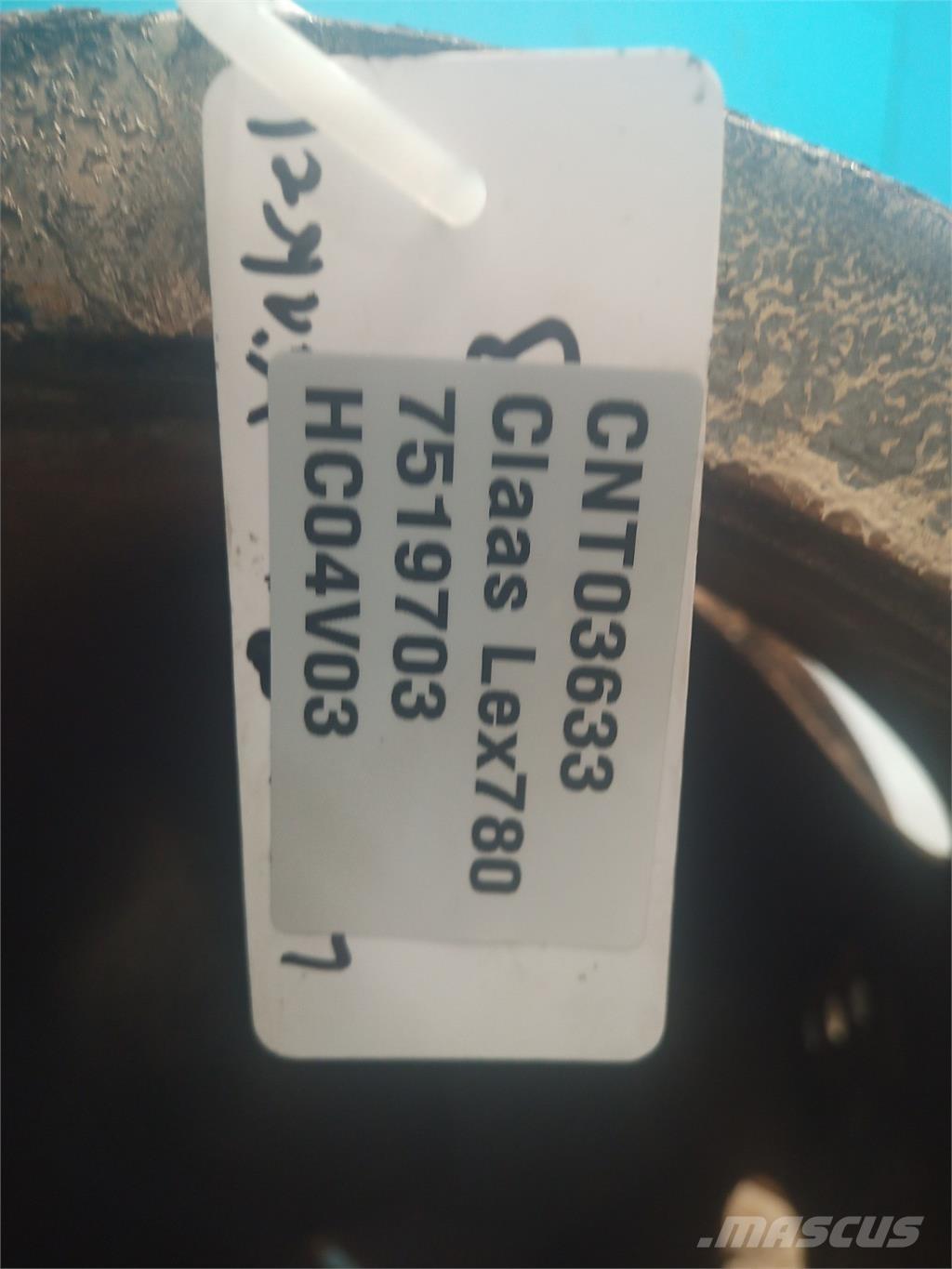 CLAAS Lexion 780 Príslušenstvo a náhradné diely ku kombajnom