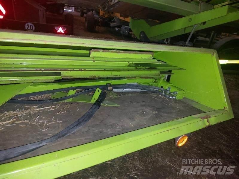 CLAAS V1230 Príslušenstvo a náhradné diely ku kombajnom