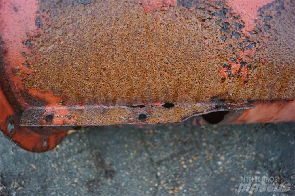 Deutz 3610 Príslušenstvo a náhradné diely ku kombajnom