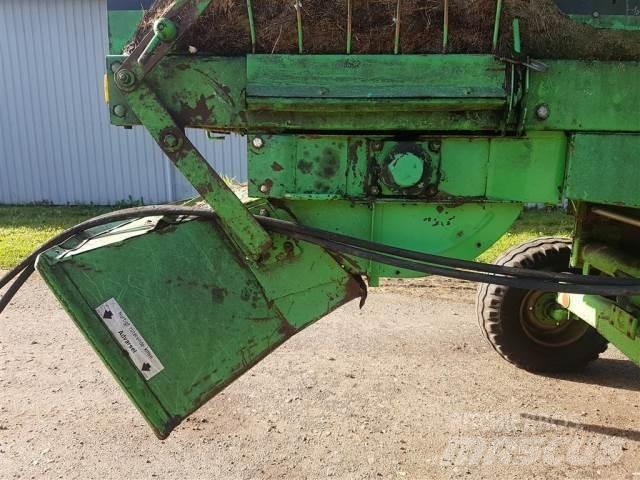 Deutz-Fahr M2680 Príslušenstvo a náhradné diely ku kombajnom