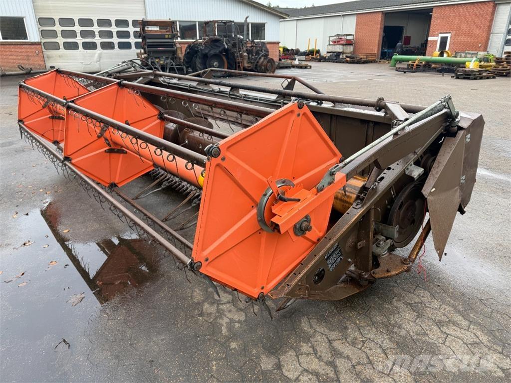 Dronningborg 14 Príslušenstvo a náhradné diely ku kombajnom