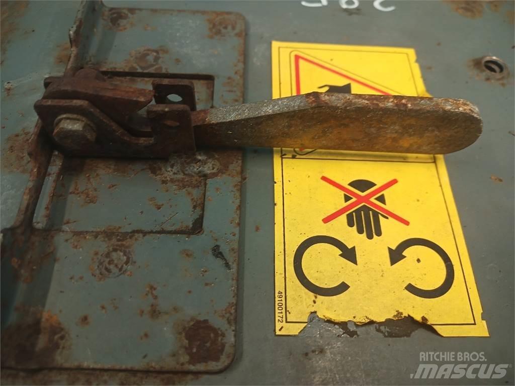 Fendt 6330 Príslušenstvo a náhradné diely ku kombajnom