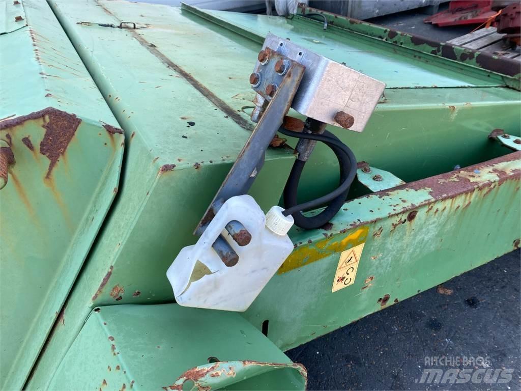 Fendt 8350 Príslušenstvo a náhradné diely ku kombajnom