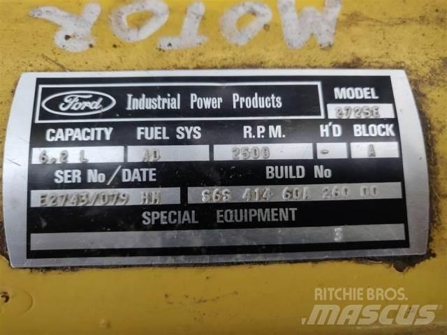 Ford 2725E Motory