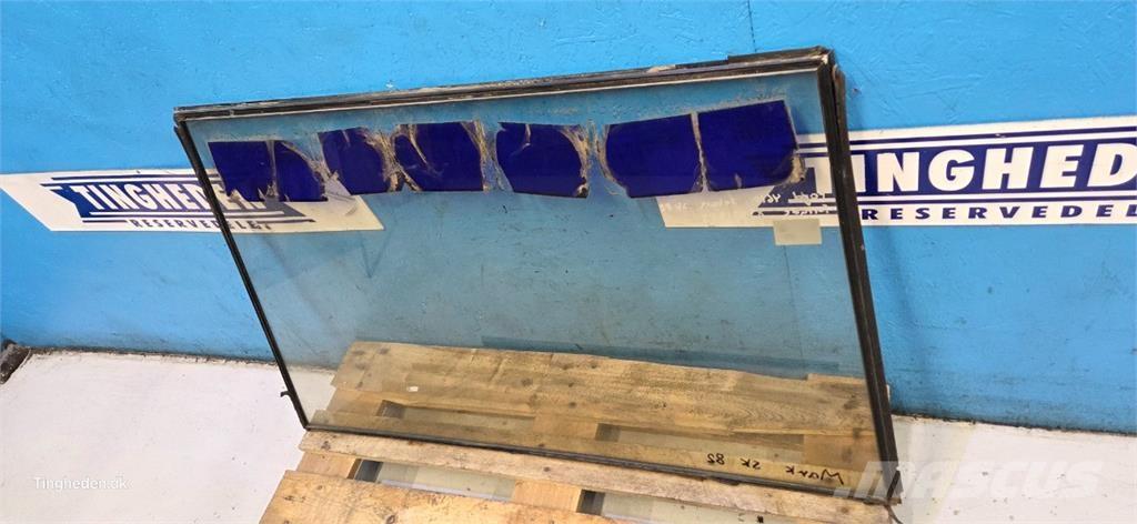 Ford 4610 Kabíny a interiér