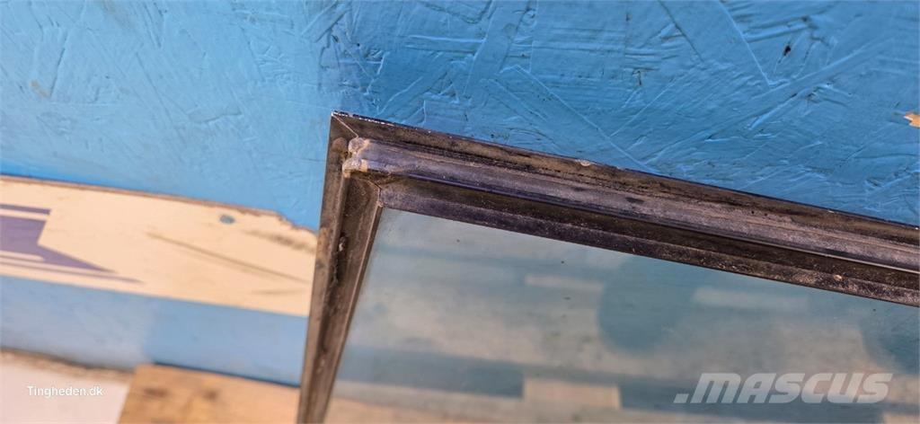 Ford 6610 Kabíny a interiér