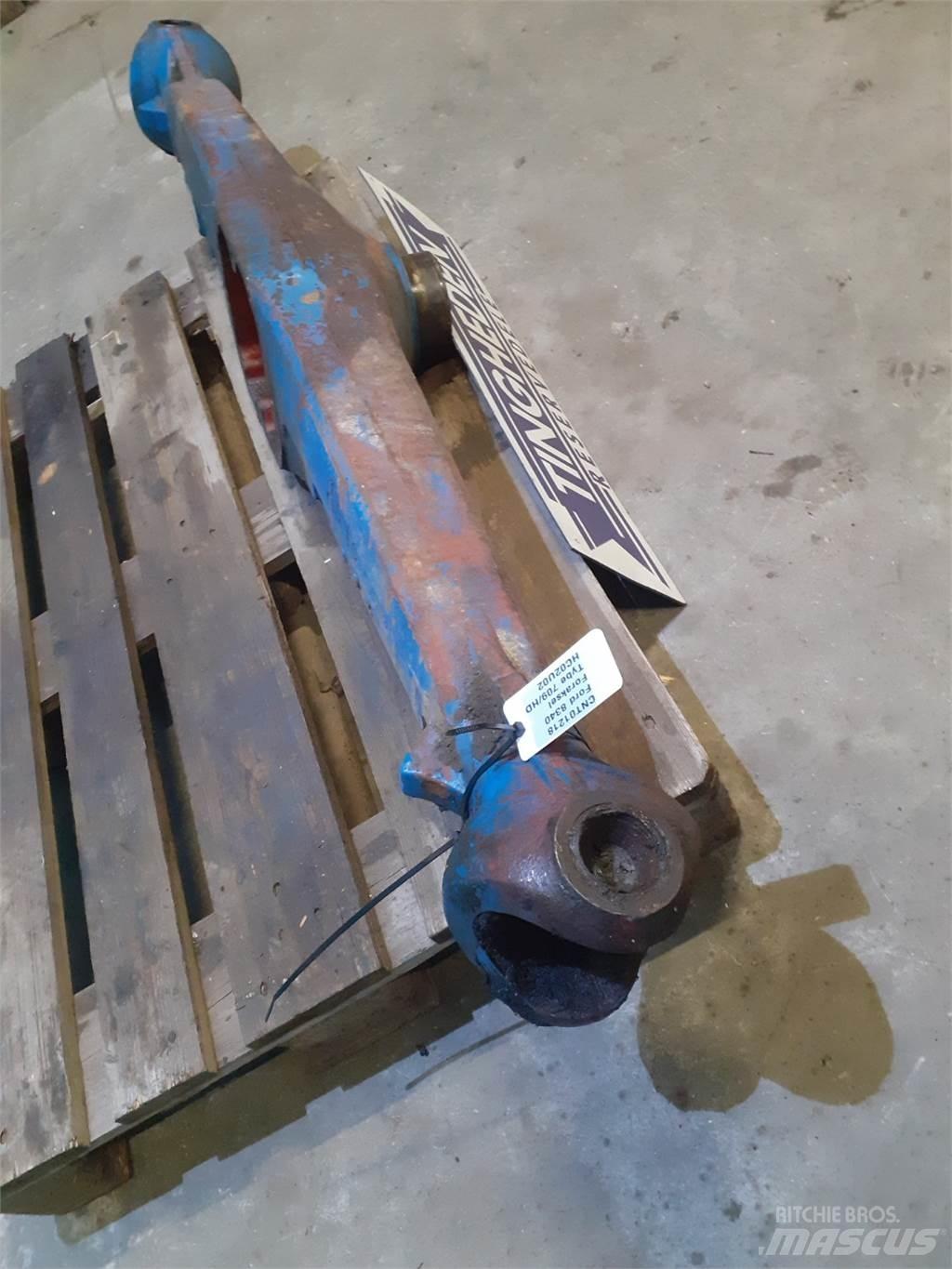 Ford 8340 Ďalšie príslušenstvo traktorov