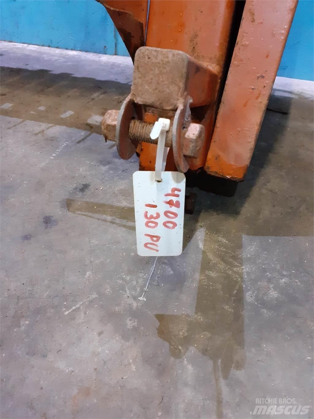 Hesston 4700 Ďalšie poľnohospodárske stroje