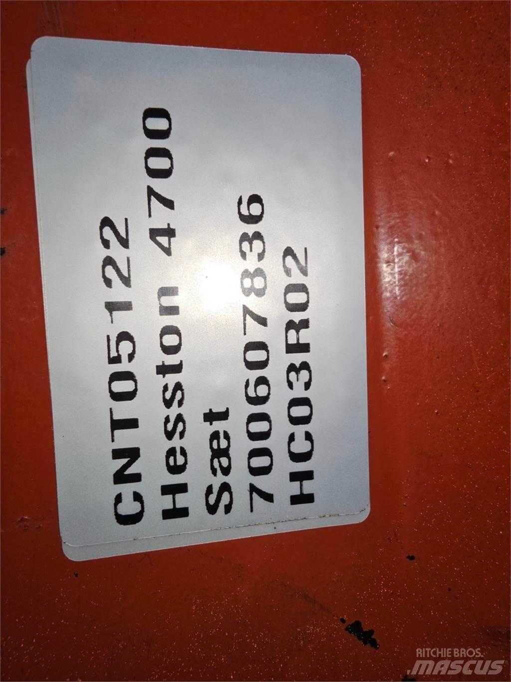 Hesston 4700 Stroje na zber krmovín-príslušenstvo
