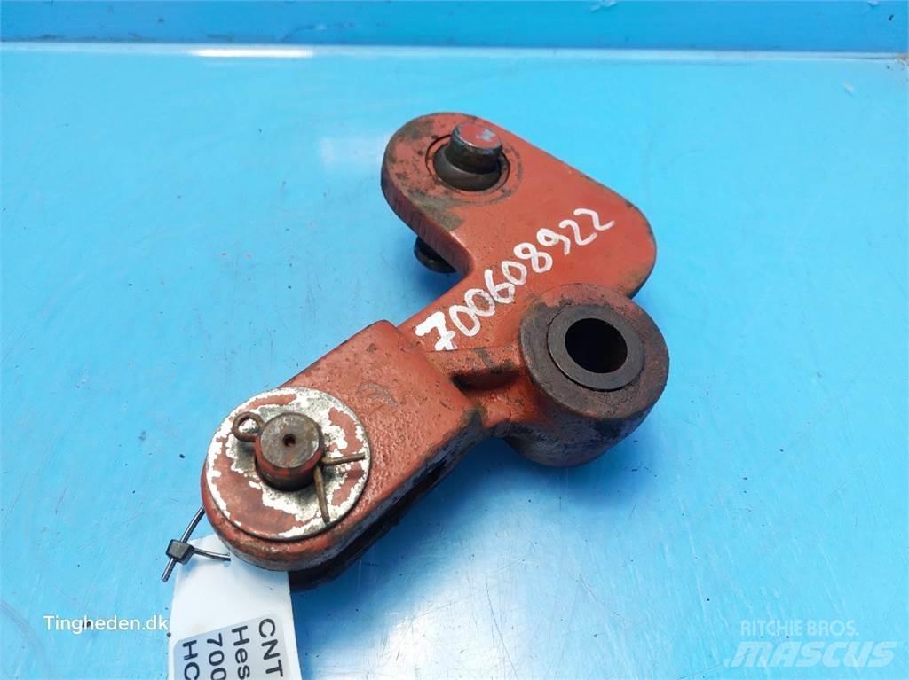 Hesston 4700 Čeľuste na balíky