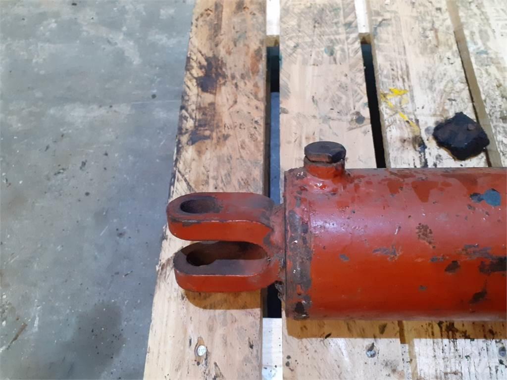 Hesston 4800 Čeľuste na balíky