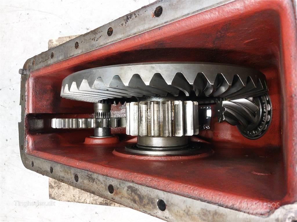 Hesston 4860 Prevodovka