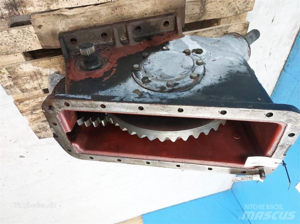 Hesston 4860 Prevodovka
