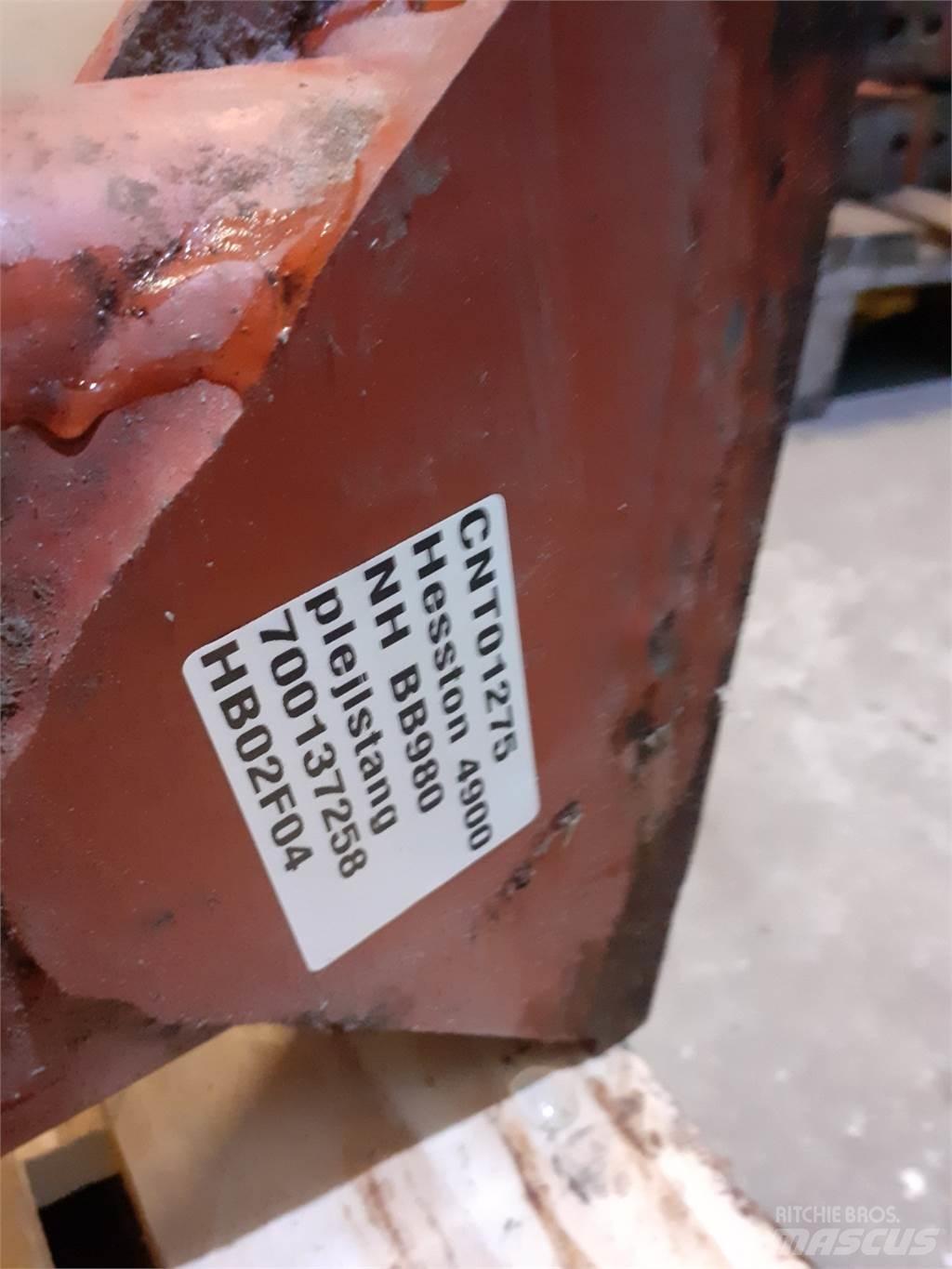 Hesston 4900 Stroje na zber krmovín-príslušenstvo