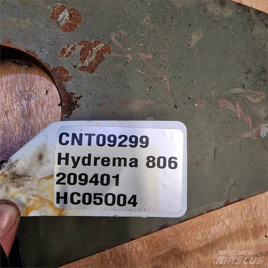 Hydrema 806 Výložníky a lyžice