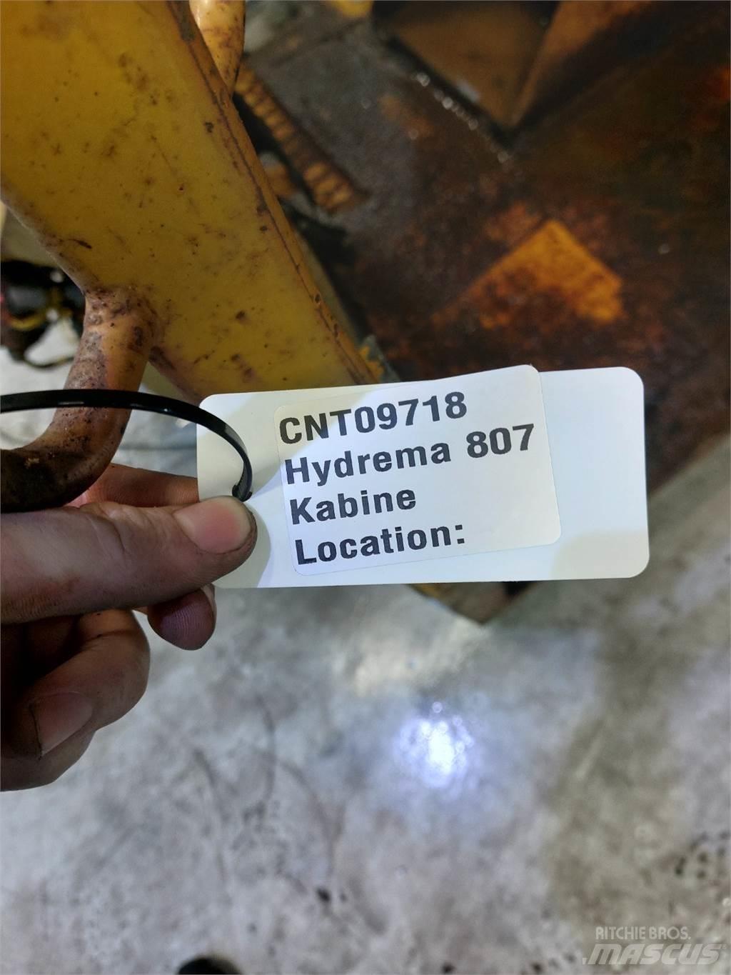 Hydrema 807 Kabíny a interiér