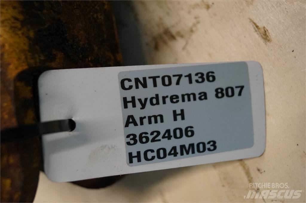 Hydrema 807 Výložníky a lyžice