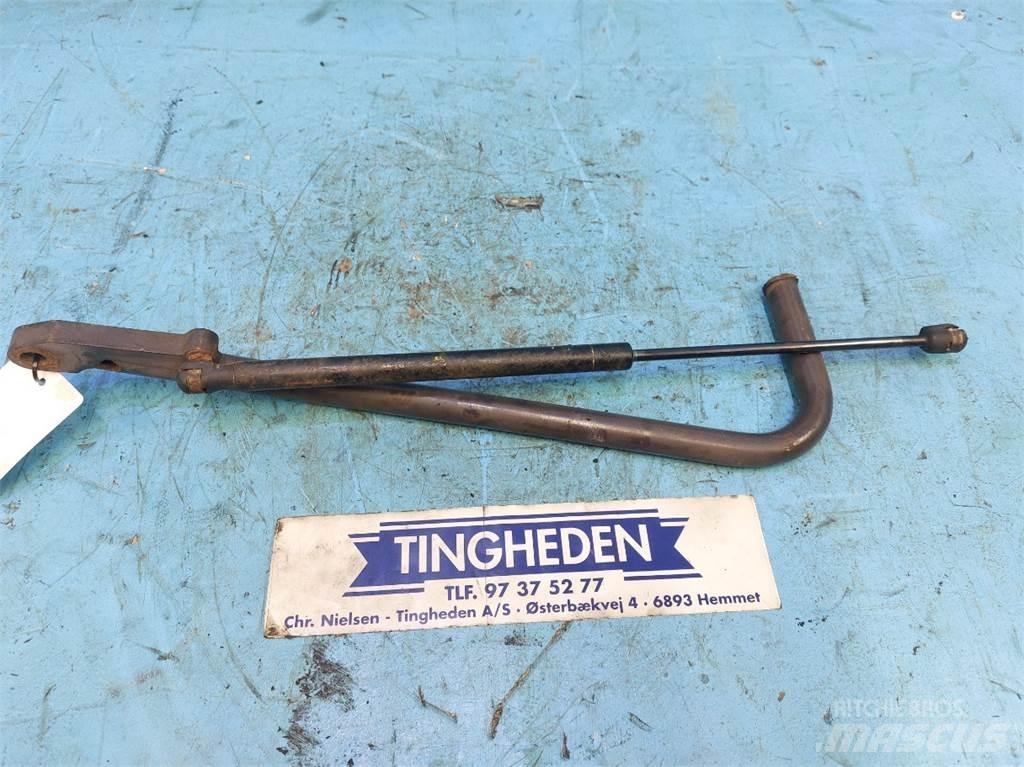 Hydrema 906 Kabíny a interiér