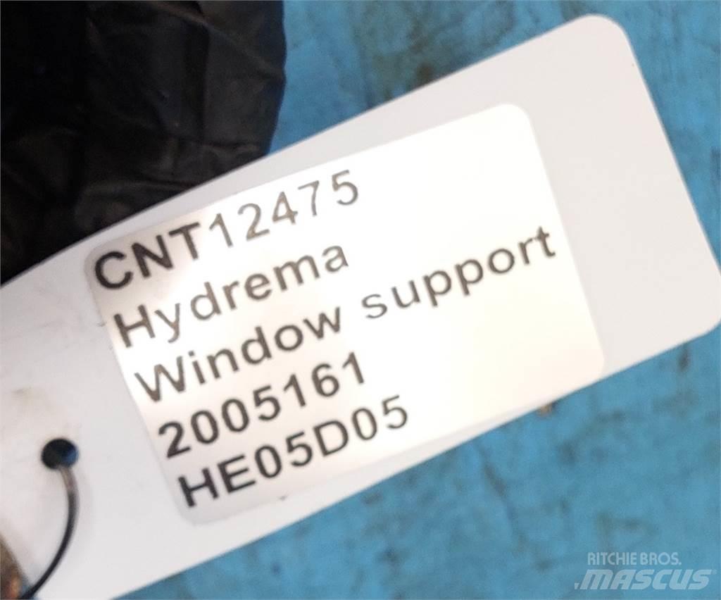 Hydrema 906 Kabíny a interiér
