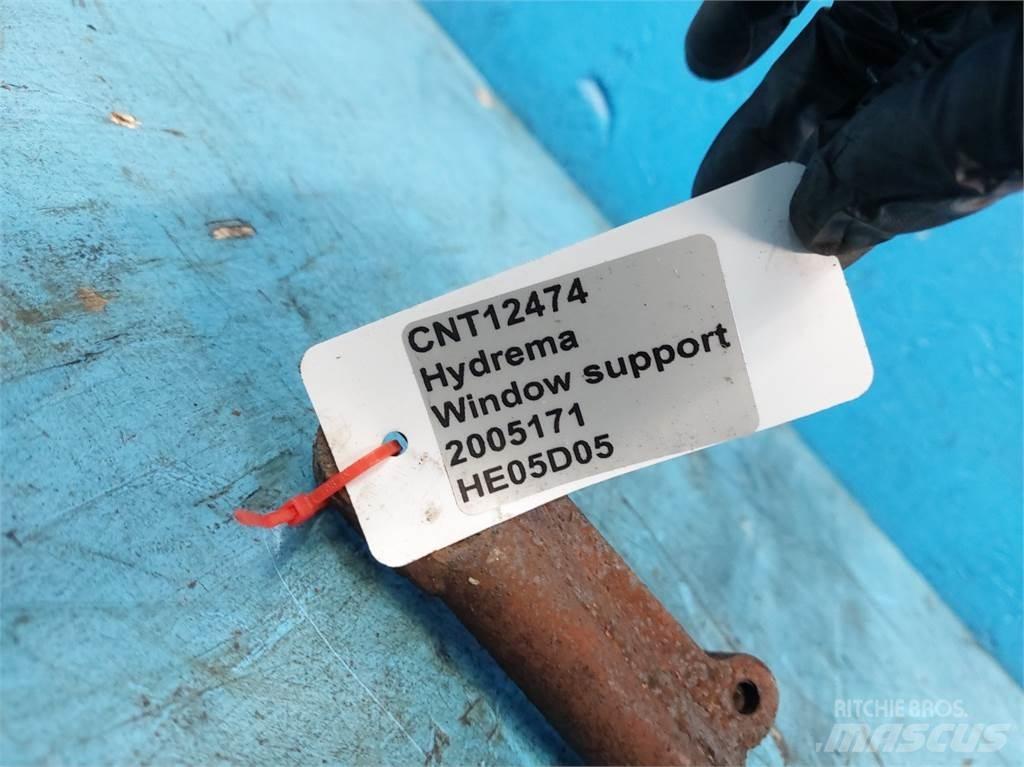 Hydrema 906 Kabíny a interiér