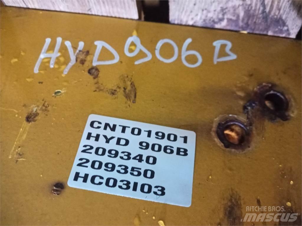 Hydrema 906B Výložníky a lyžice