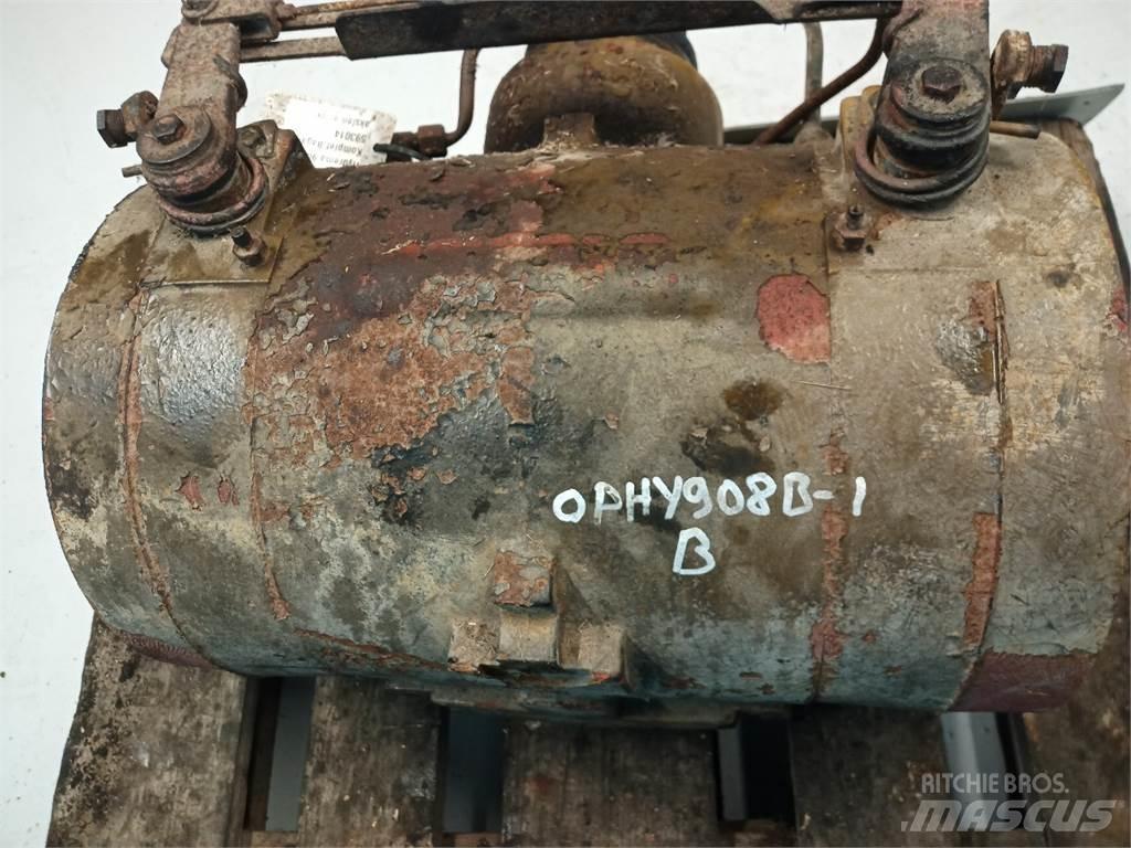 Hydrema 906B Nápravy