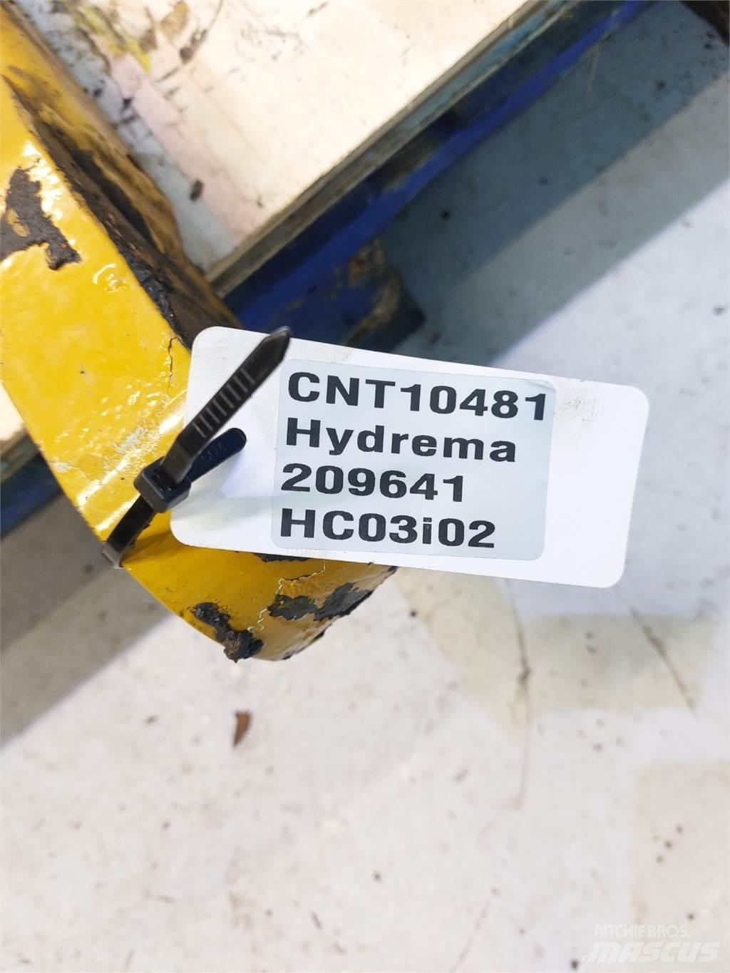 Hydrema 906B Výložníky a lyžice