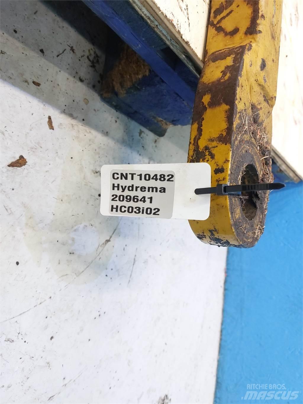 Hydrema 906B Výložníky a lyžice