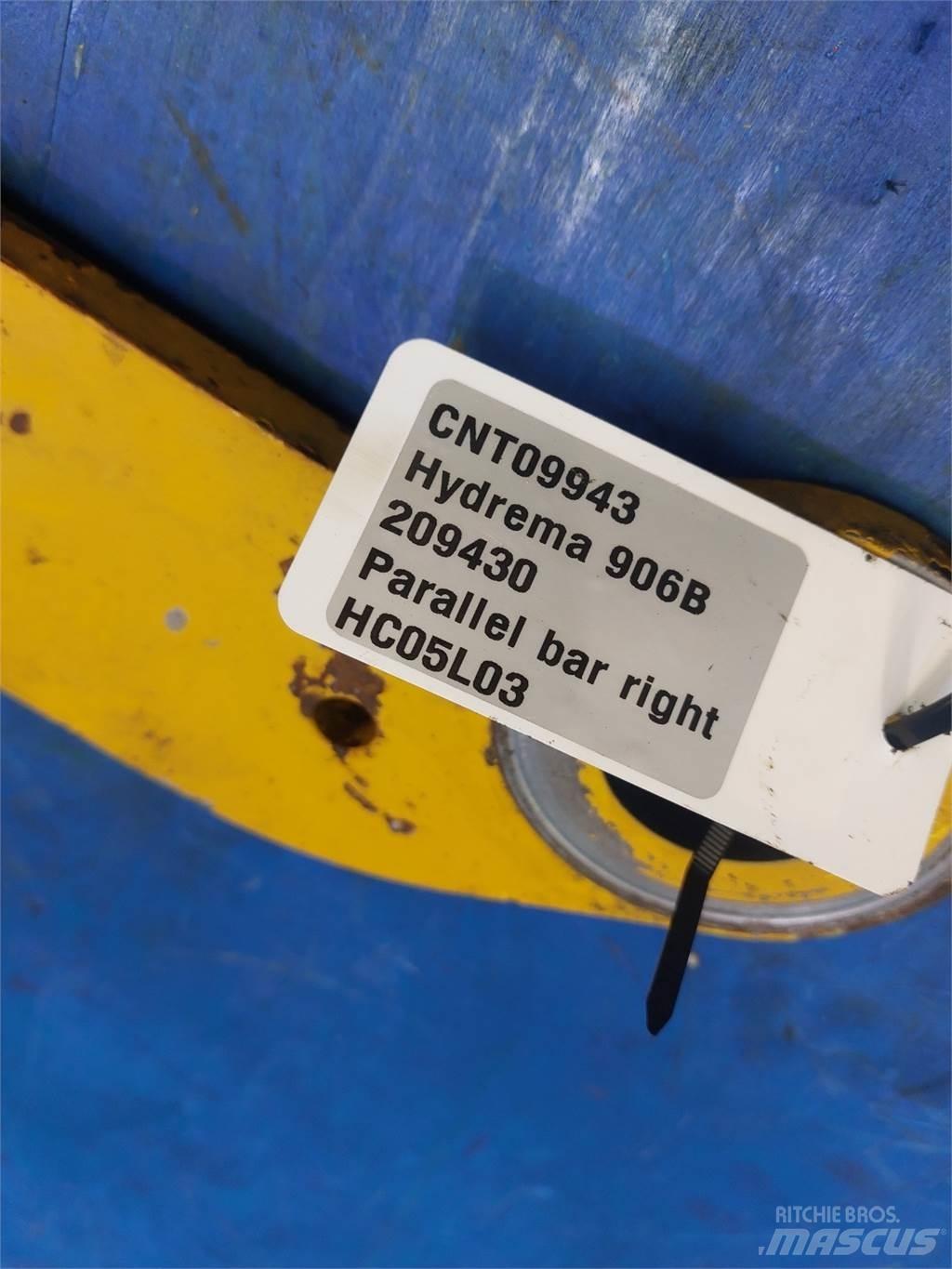 Hydrema 906B Výložníky a lyžice