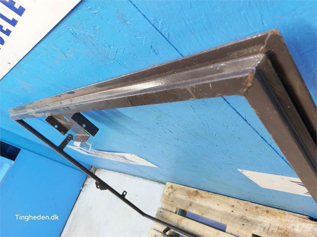Hydrema 906D Kabíny a interiér