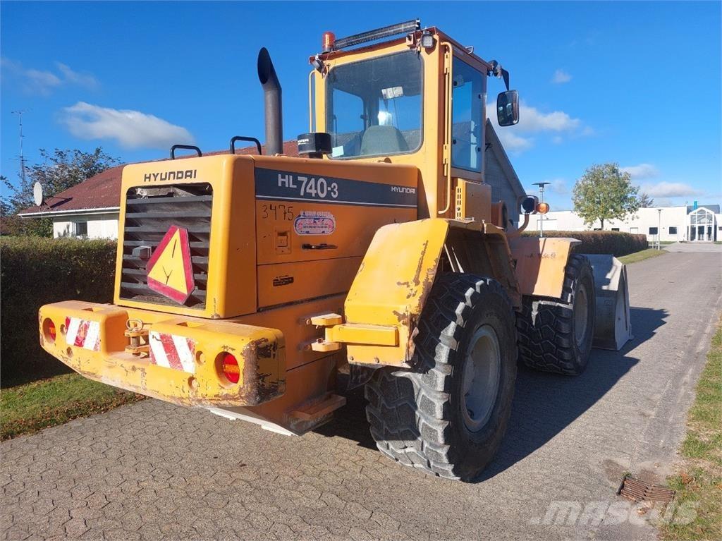 Hyundai HL740-3 Kolesové nakladače