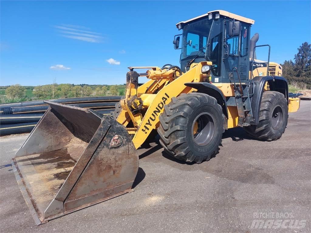 Hyundai HL757-9A Kolesové nakladače