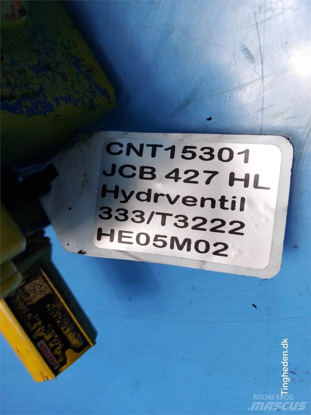 JCB 427 HL Výložníky a lyžice