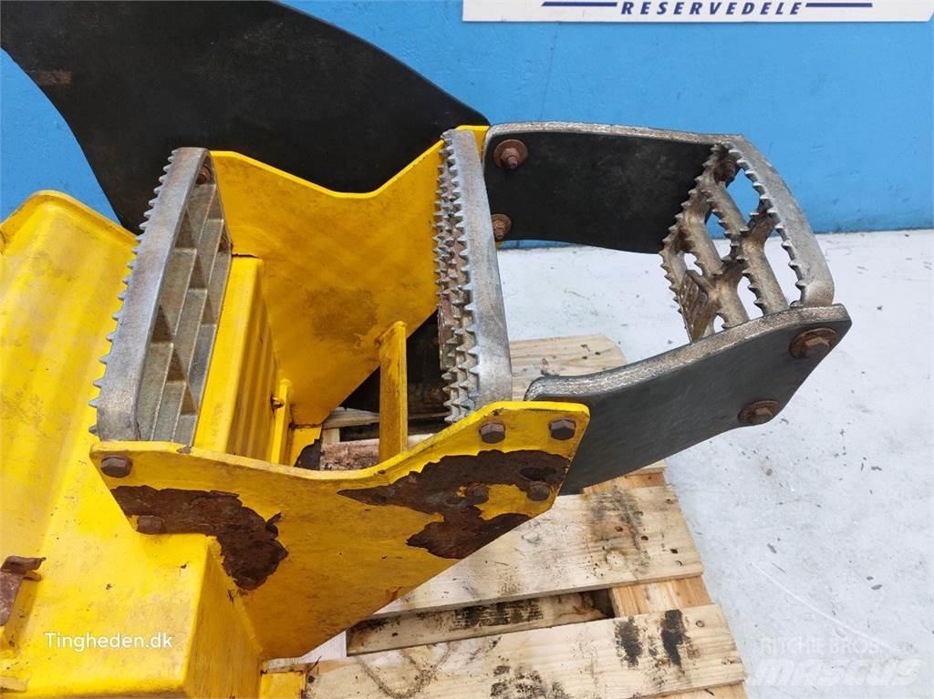 JCB 427 HL Preosievacie lopaty