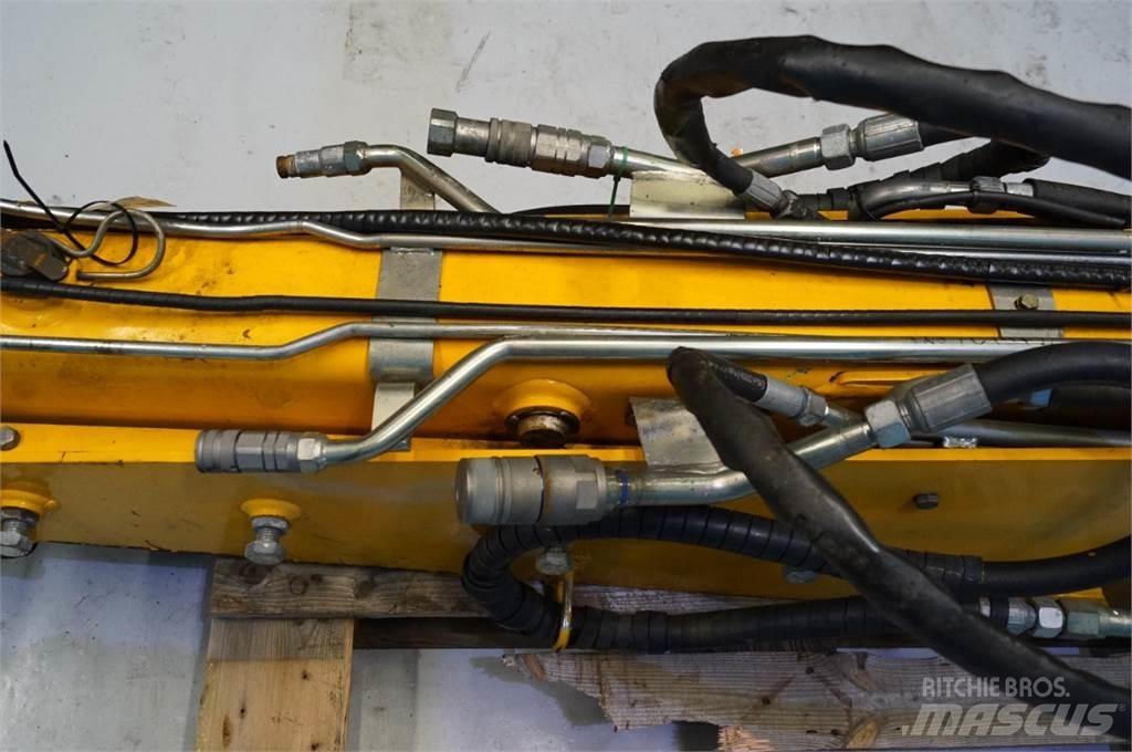 JCB 4CX Diely a zariadenia žeriavov