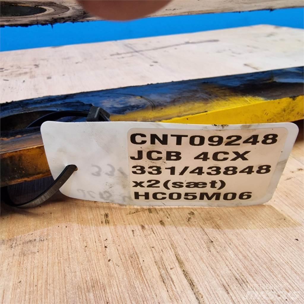 JCB 4CX Výložníky a lyžice