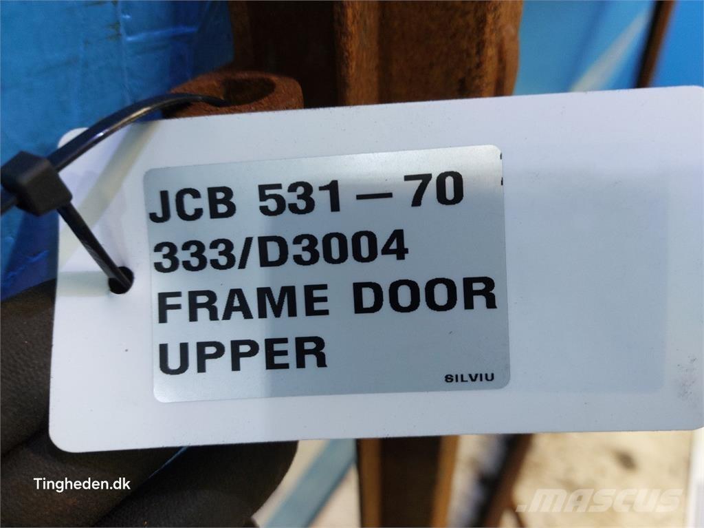 JCB 531-70 Kabíny a interiér