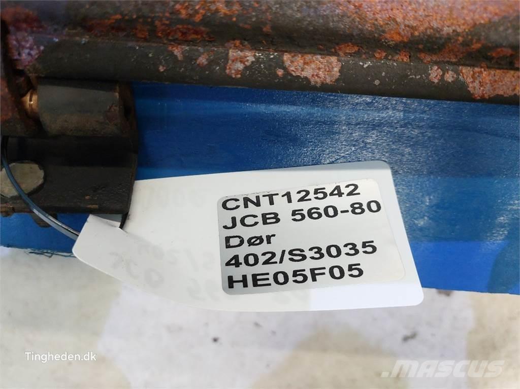 JCB 560-80 Kabíny a interiér