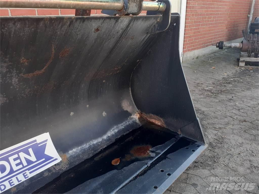 JCB Skovl Lopaty