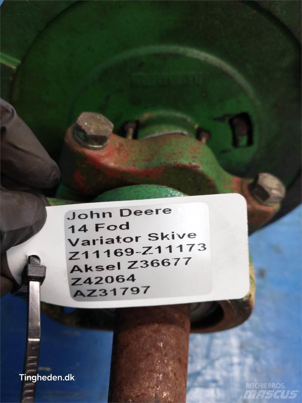 John Deere 1000 Príslušenstvo a náhradné diely ku kombajnom