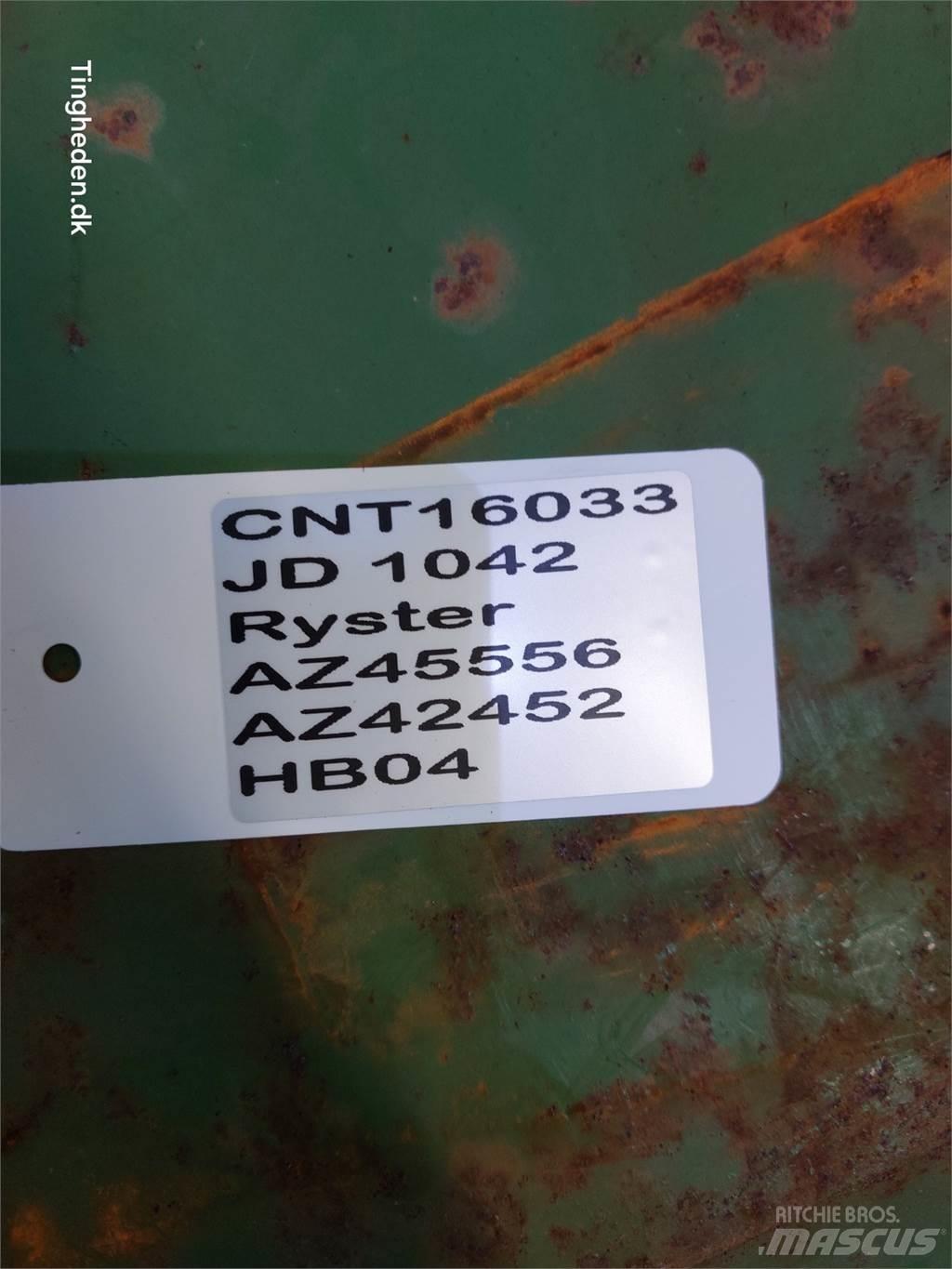John Deere 1042 Príslušenstvo a náhradné diely ku kombajnom