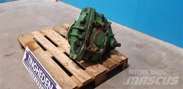 John Deere 1065 Príslušenstvo a náhradné diely ku kombajnom