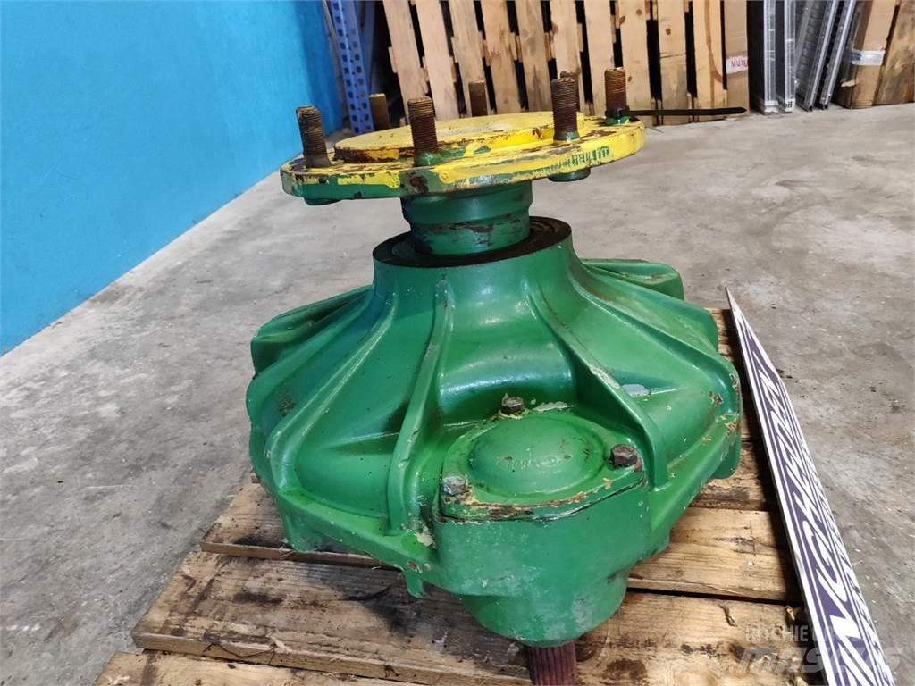 John Deere 1065 Príslušenstvo a náhradné diely ku kombajnom