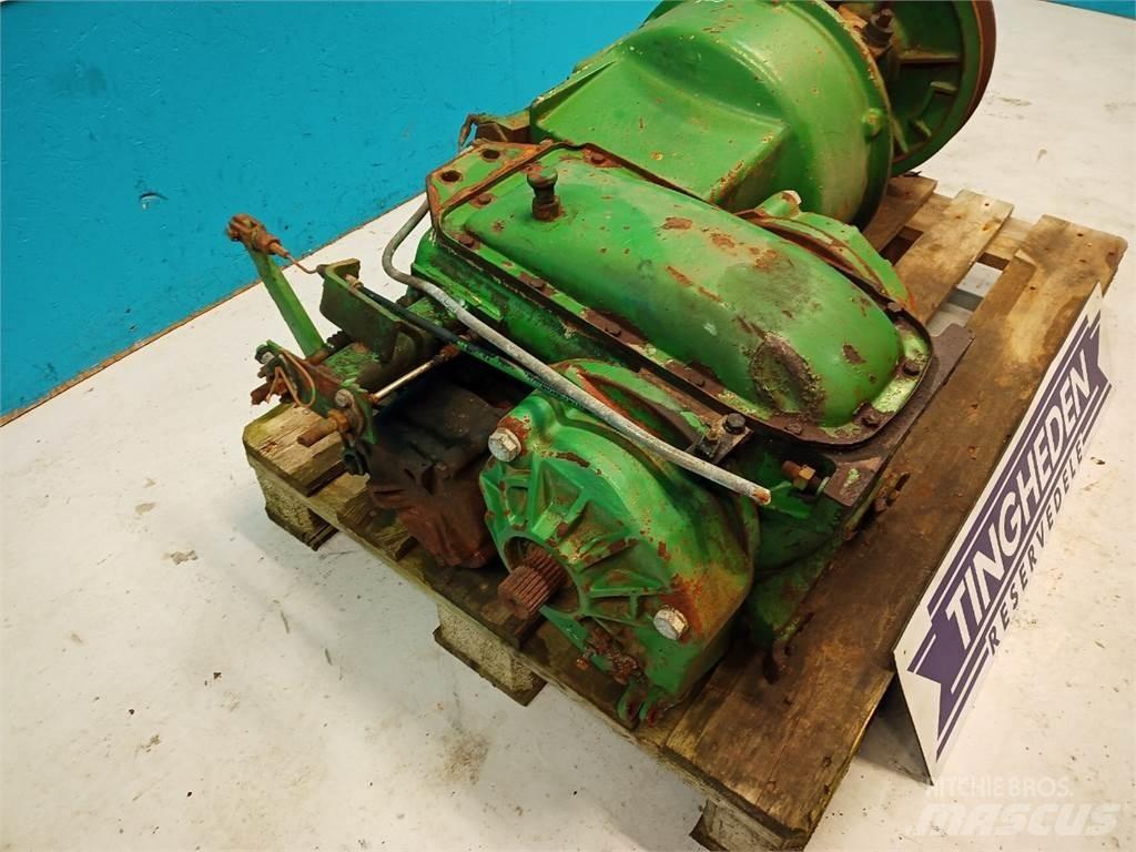 John Deere 1065 Prevodovka